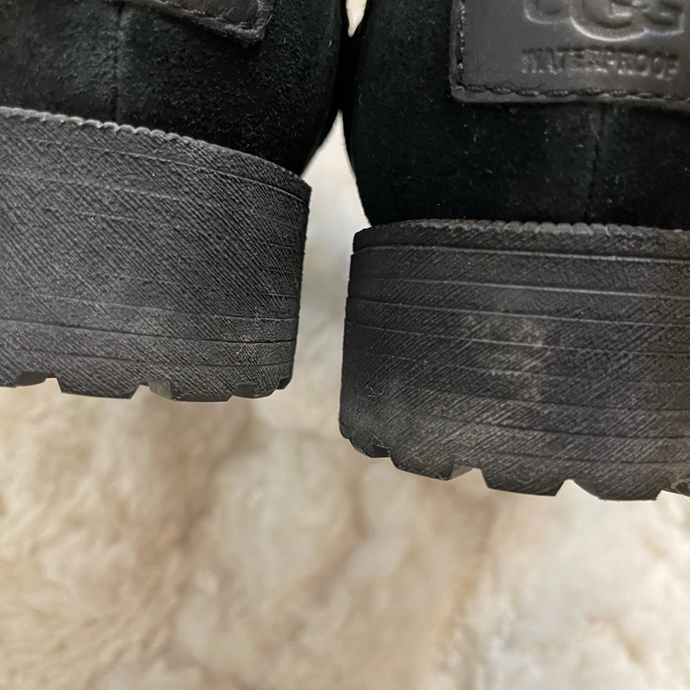 UGG boots - Picture 9 of 13